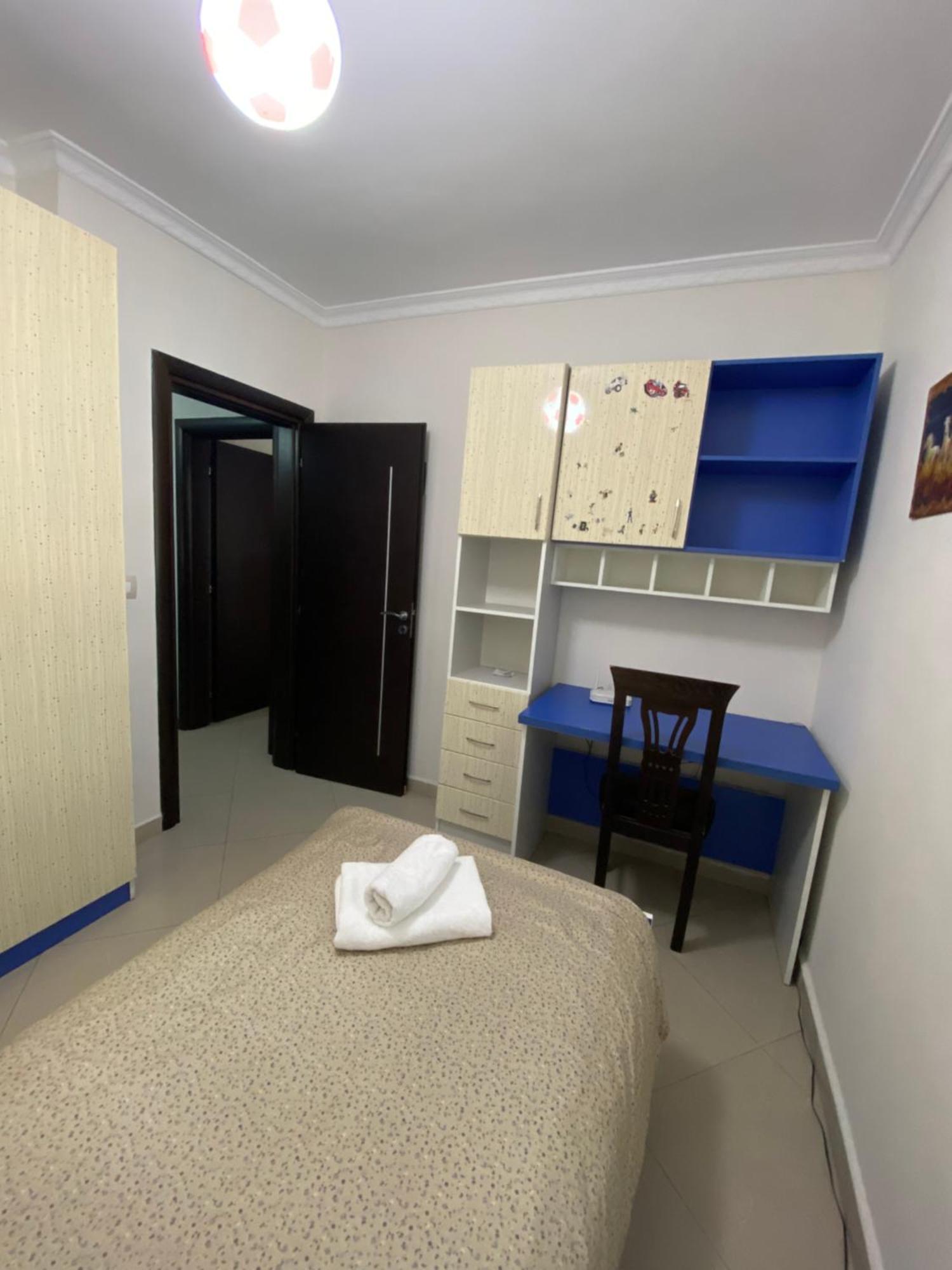 2nd Floor Apartamento Tirana